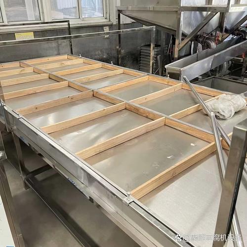 新余科技全自动蒸煮喷浆腐竹机 结膜、成型、干燥一次性完成，干净卫生新标准
